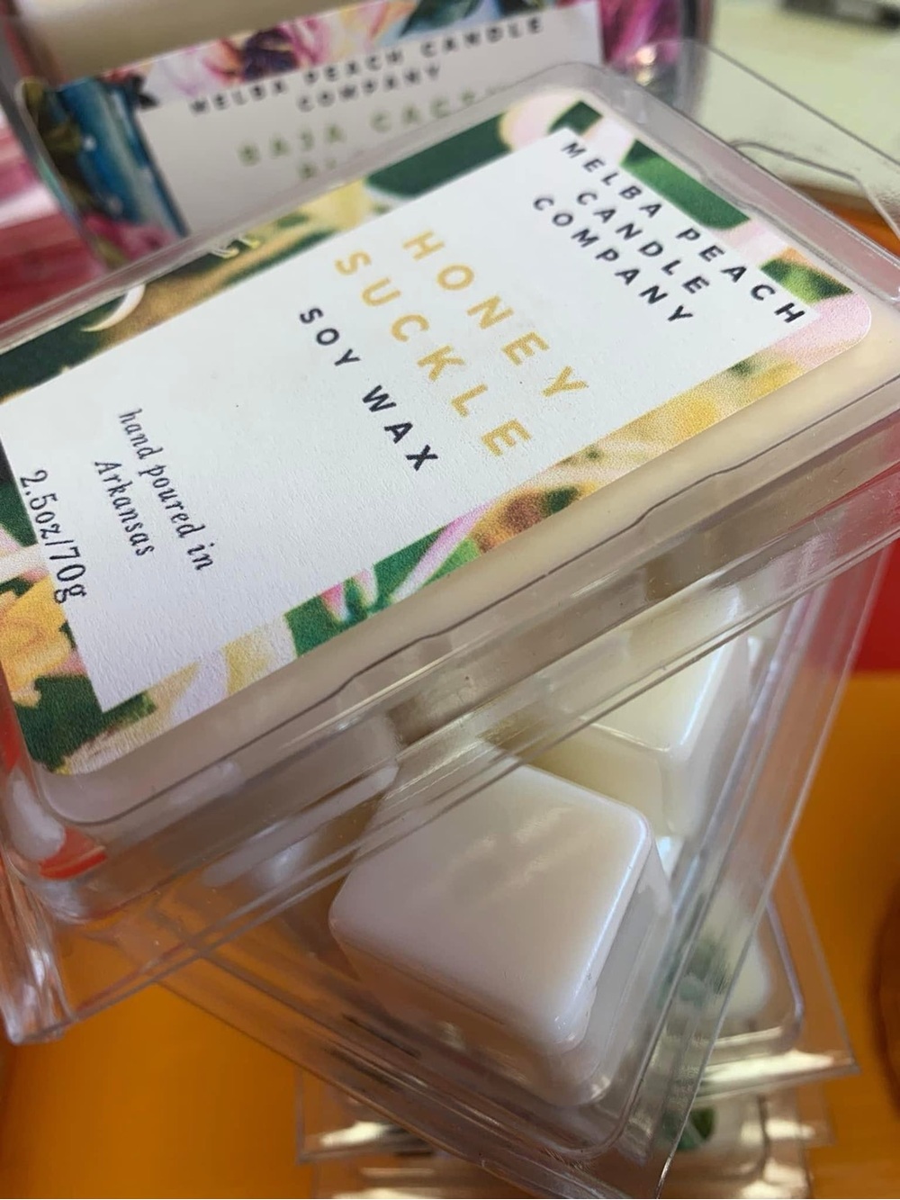 Honey Suckle Soy Wax Melts - White 3 pk